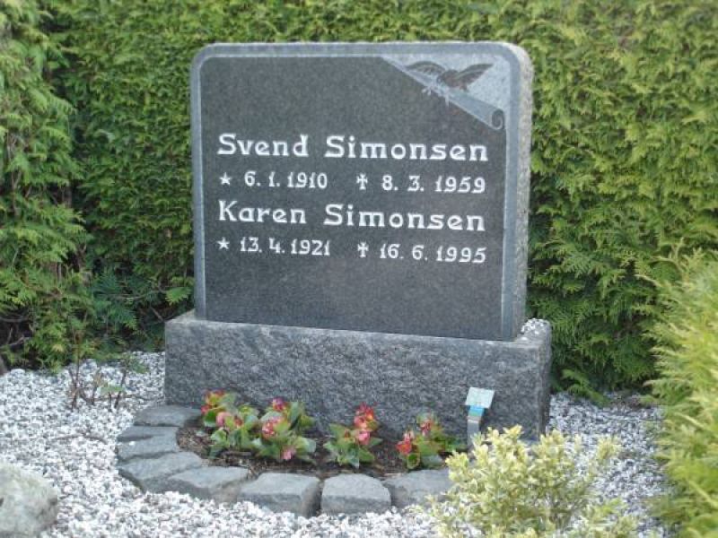 Karen Simonsen                    .jpg